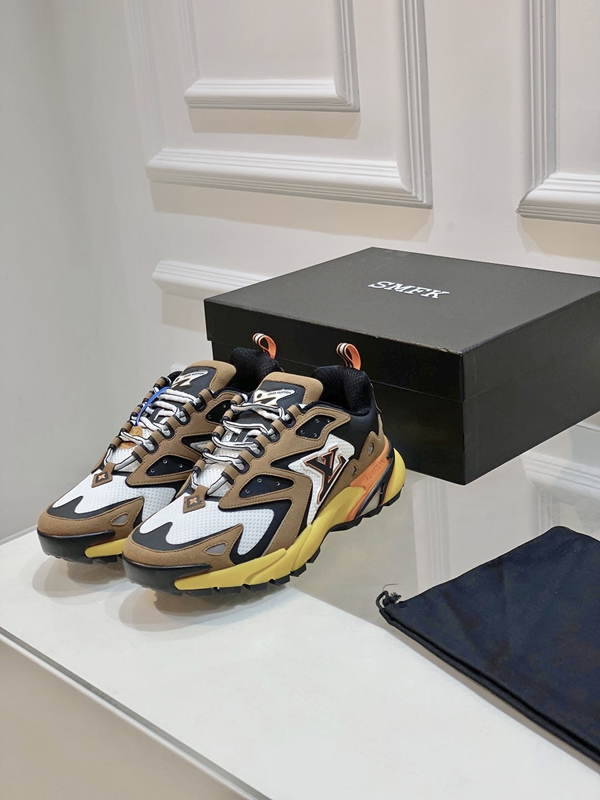 ルイヴィトン靴背面デザイン